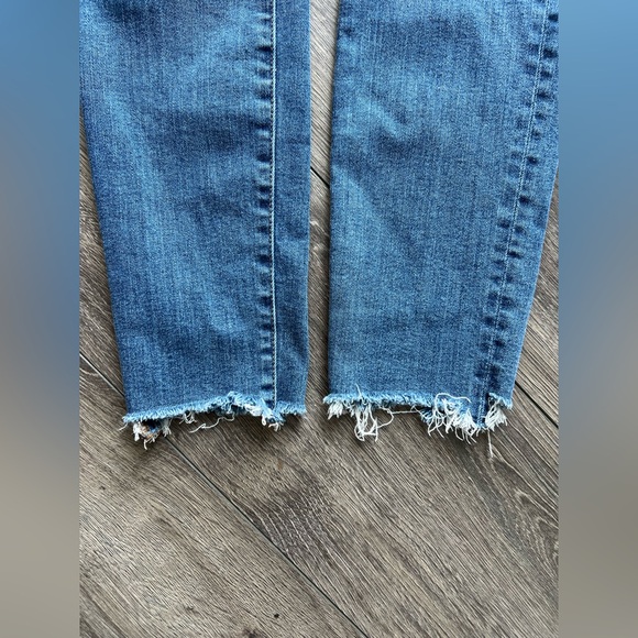 J. Crew 9” High Rise Toothpick Women's Skinny Jeans Raw Hem Size 26 Medium Wash - Picture 2 of 9